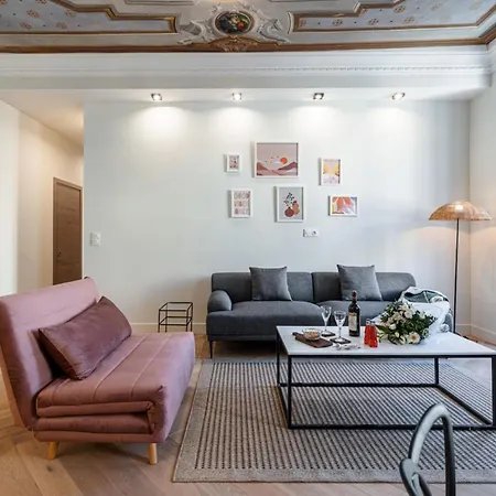 My Casa - Philibert - Traditional With Historical Fresc شقة نيس
