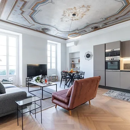 Lejlighed Philibert - Traditional With Historical Fresco *